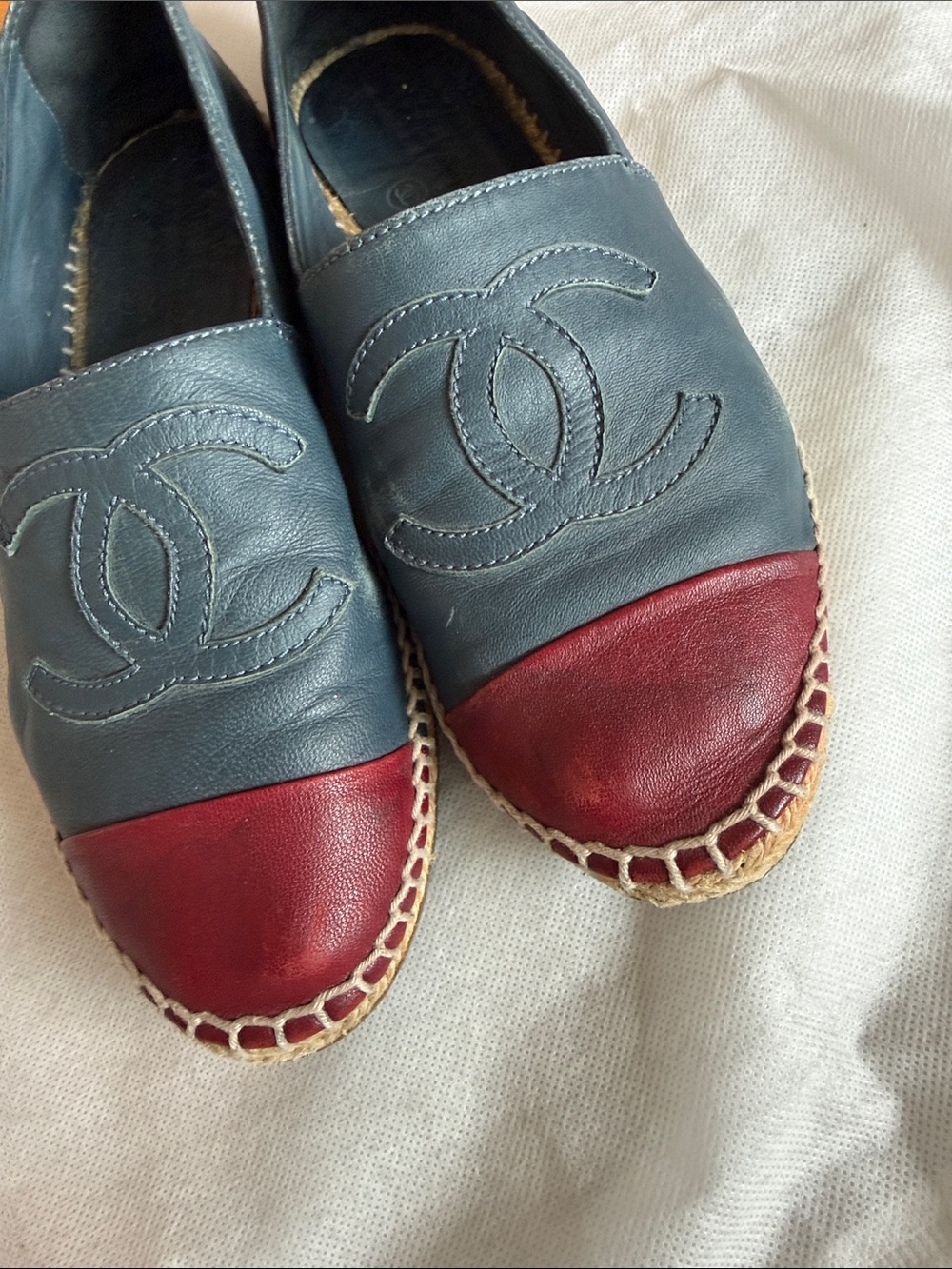 Chanel Two-Tone Leather Espadrille Flats in Navy and Burgundy Size 6.5 - Picture 5 of 9